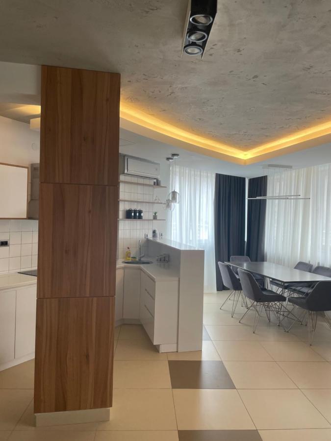 Leo Lux 1 Apartman Ni Kültér fotó