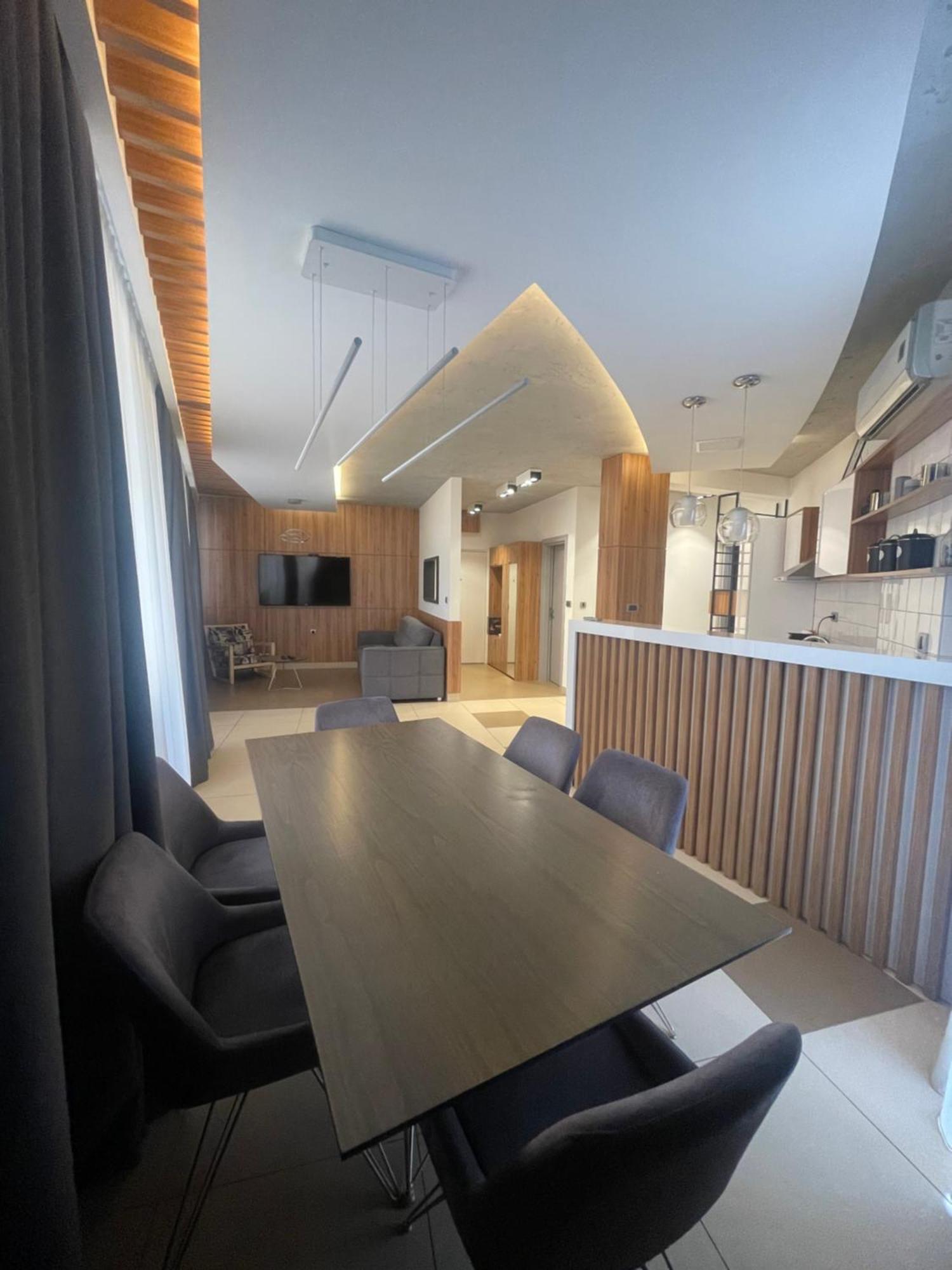 Leo Lux 1 Apartman Ni Kültér fotó