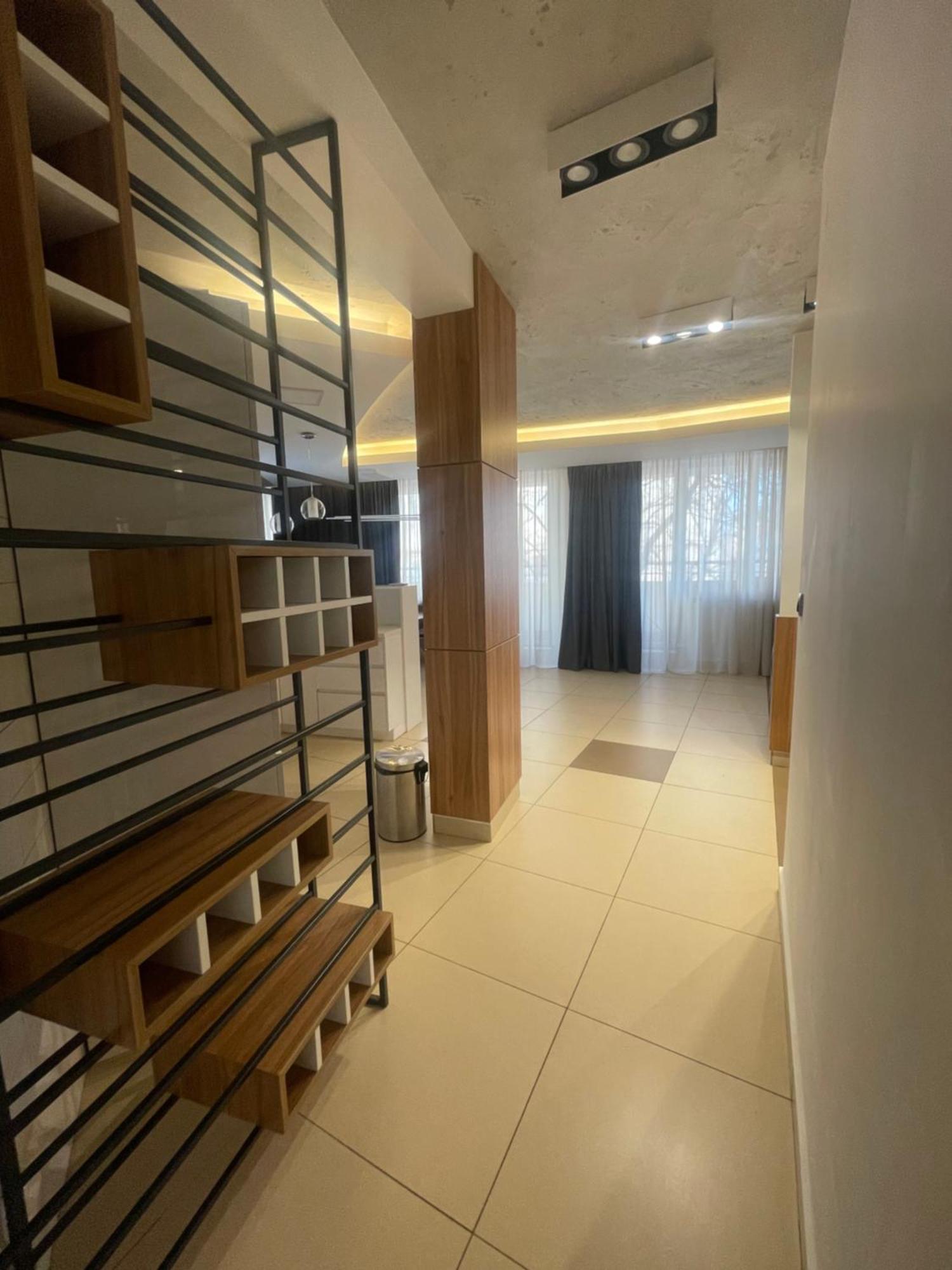 Leo Lux 1 Apartman Ni Kültér fotó